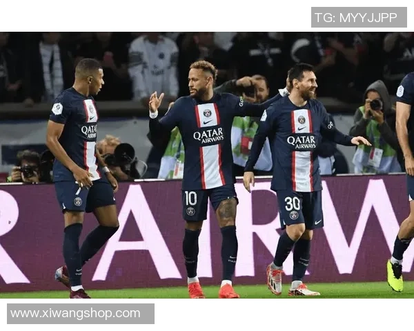 AC米兰友谊赛大胜拜仁帽子戏法引发全场狂欢赛后精彩点评